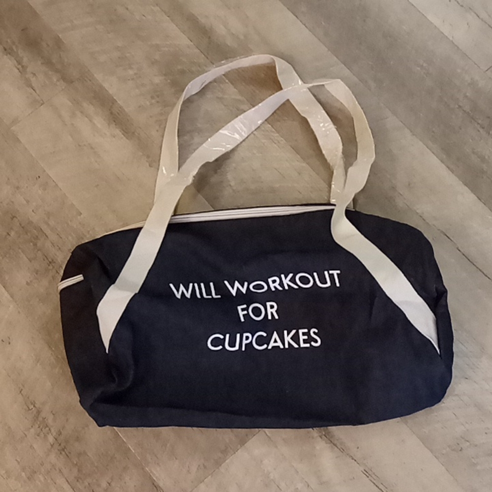 NWOT Will workout for cupcakes gym bag